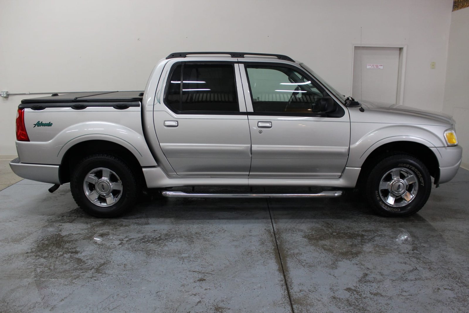 2005 Ford Explorer Sport Trac Adrenalin