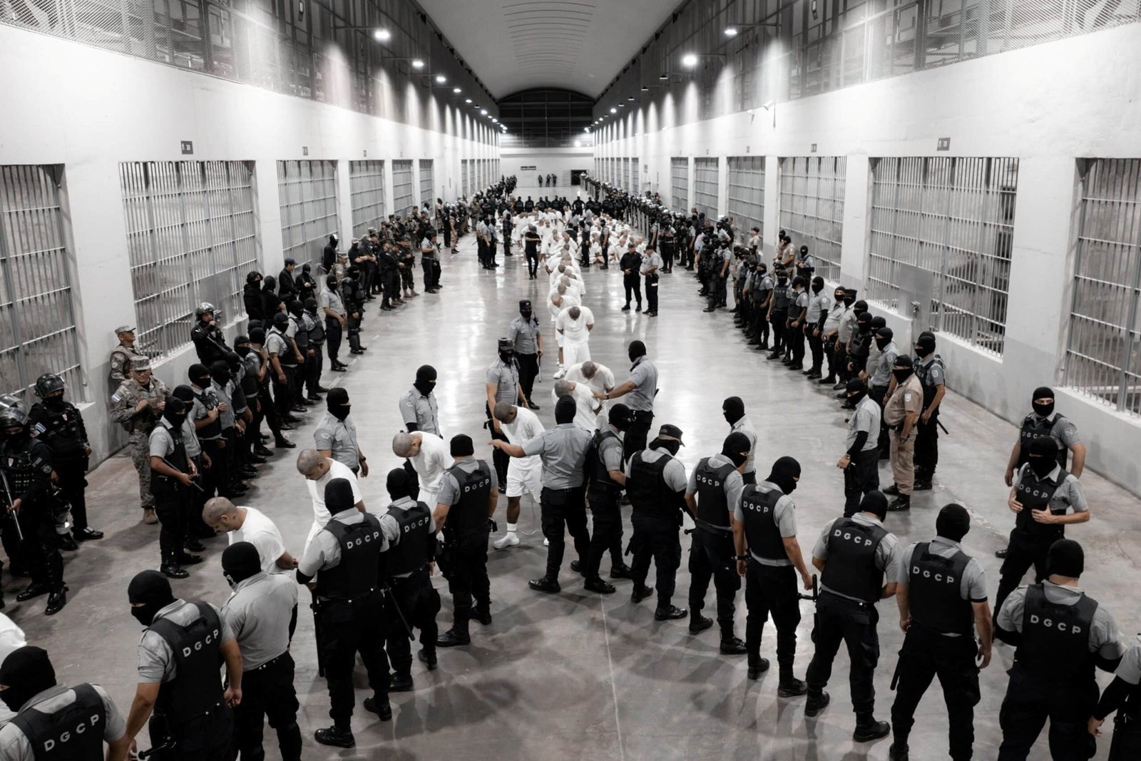 Venezuelans deported last week included 8 women who were returned to us, according to judicial documents.