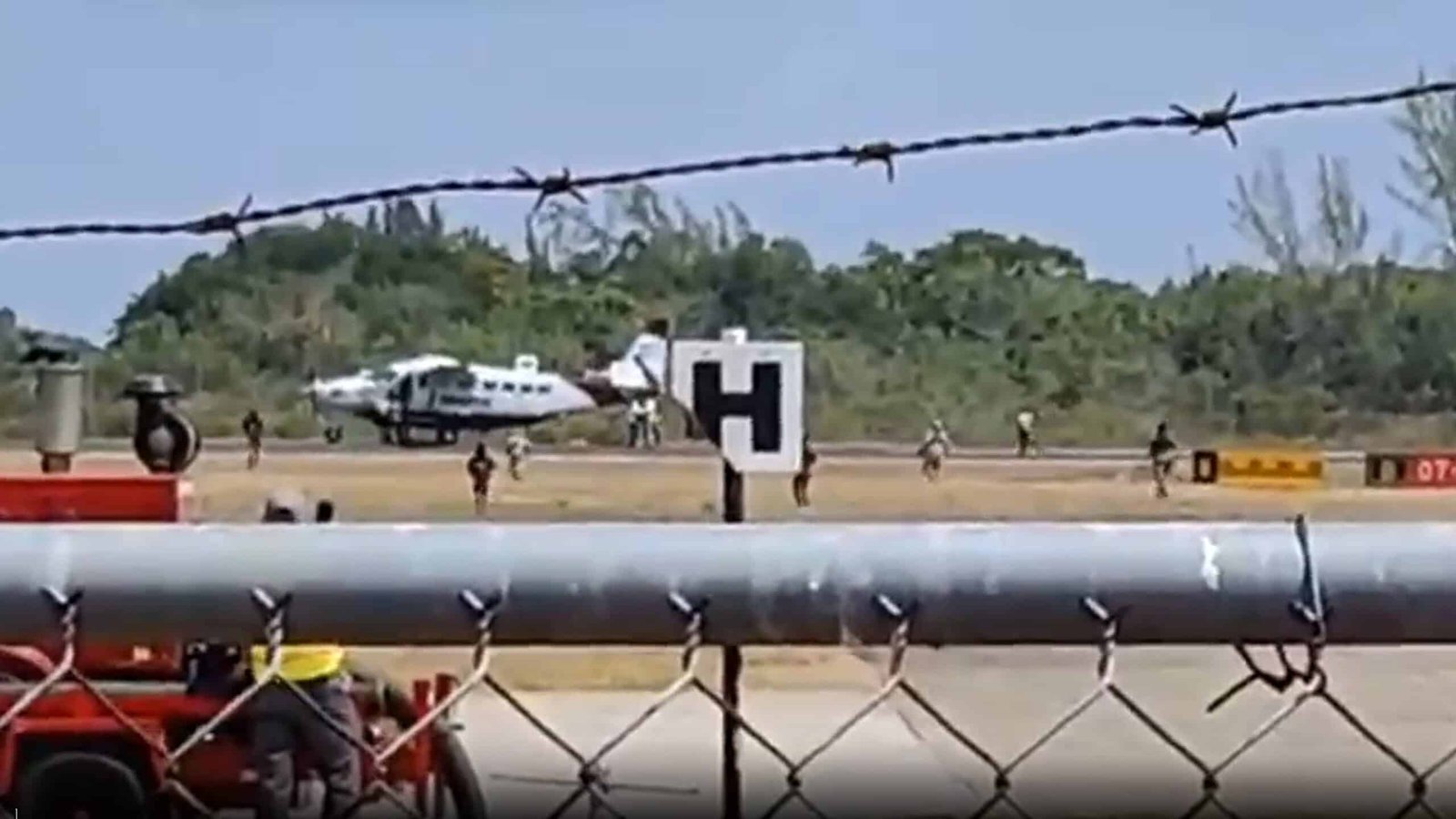 American citizen kidnap a small plane in Belize, 3 injured: police