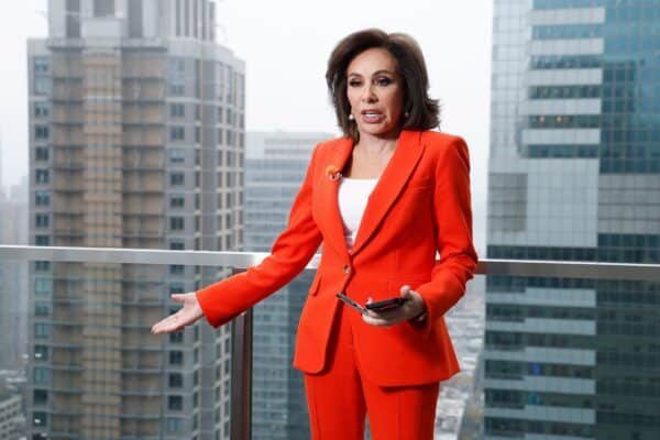 Trump appoints Fox News presenter, Jeanine Pirro, as the main prosecutor in DC Trump appoints Fox News presenter, Jeanine Pirro, as the main prosecutor in DC