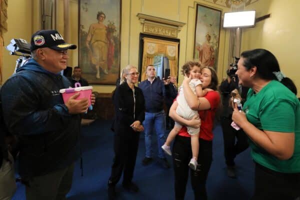 Venezuelan child who was kept in us after the parents were deported is returned to Venezuela