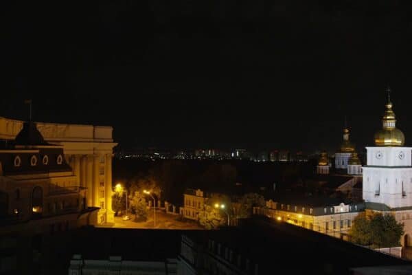 The Ukraine Air Force reports 'Ballistics on Kyiv' in the midst of strike reports in Chernihiv