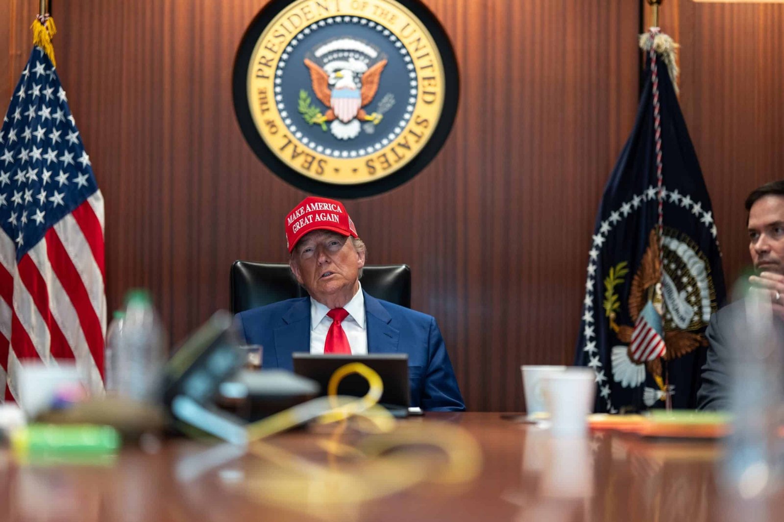 Trump says that the United States reaches 3 Iranian nuclear sites, sinking the United States in conflict
